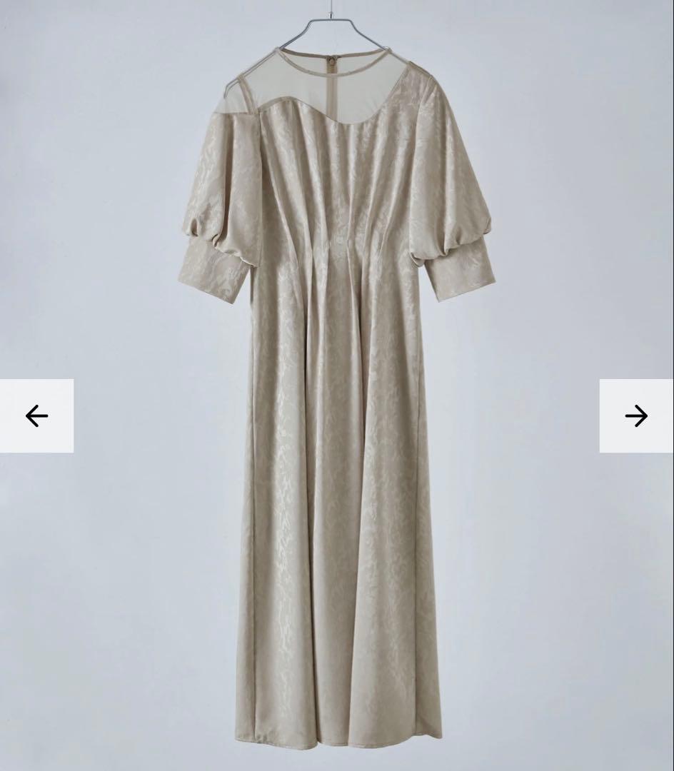 Meandering waist tuck flare dress ベージュ