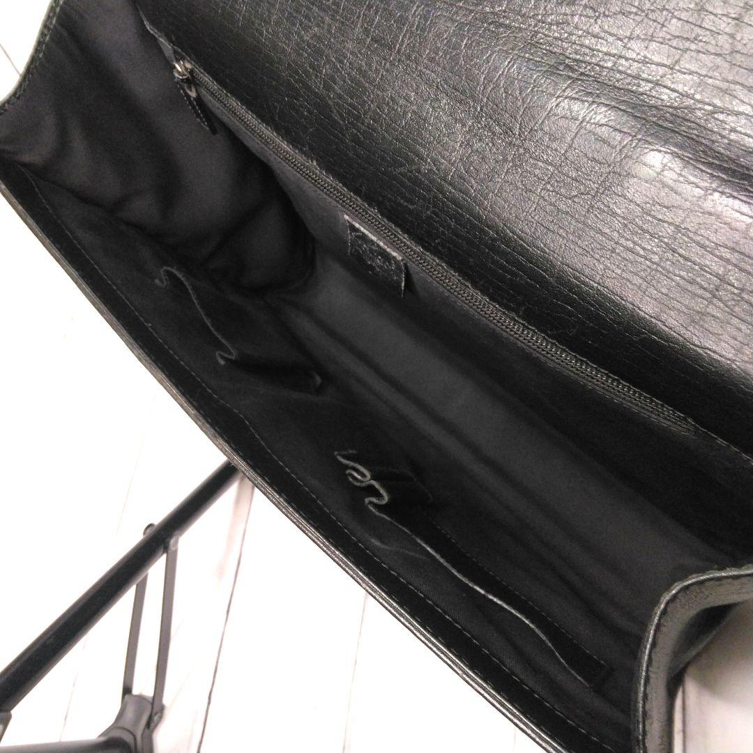 GUCCI ビジネスバッグ　ブリーフケース　A4可　ナンバー錠　シルバー金具
