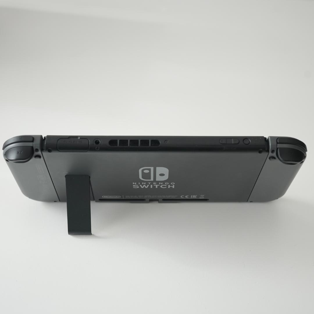 Nintendo Switch 本体 ブラック　ポーチ付