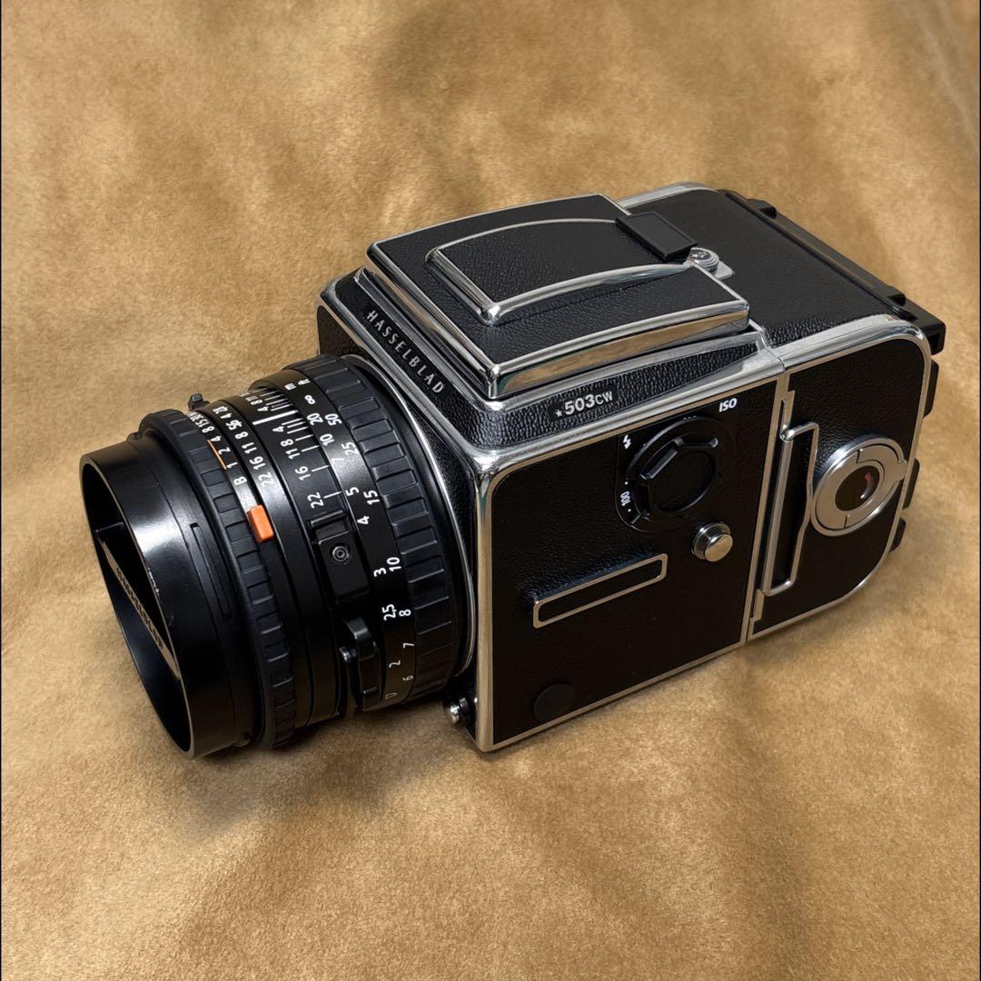 Hasselblad 503CW + CFE 80mm F2.8 中判カメラ