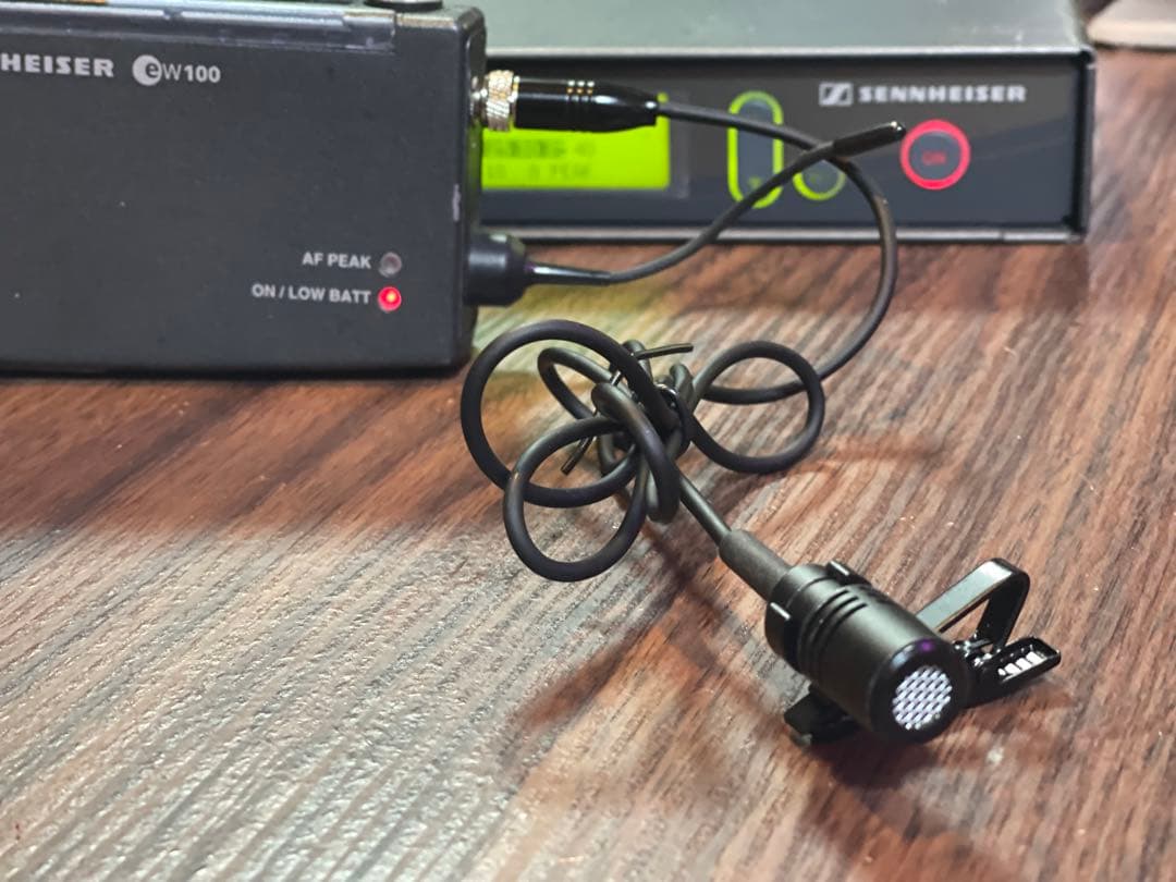 ④Sennheiser EW100 B帯 ワイヤレスシステム ラベリアマイク付き