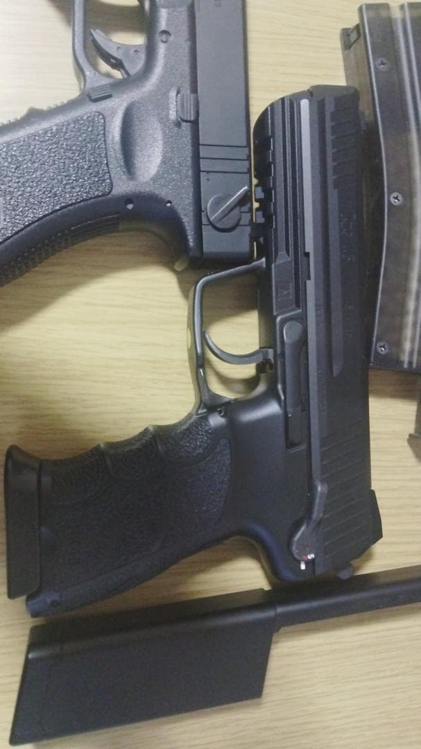 *電動ガン　東京マルイ　グロック18C＆HK45