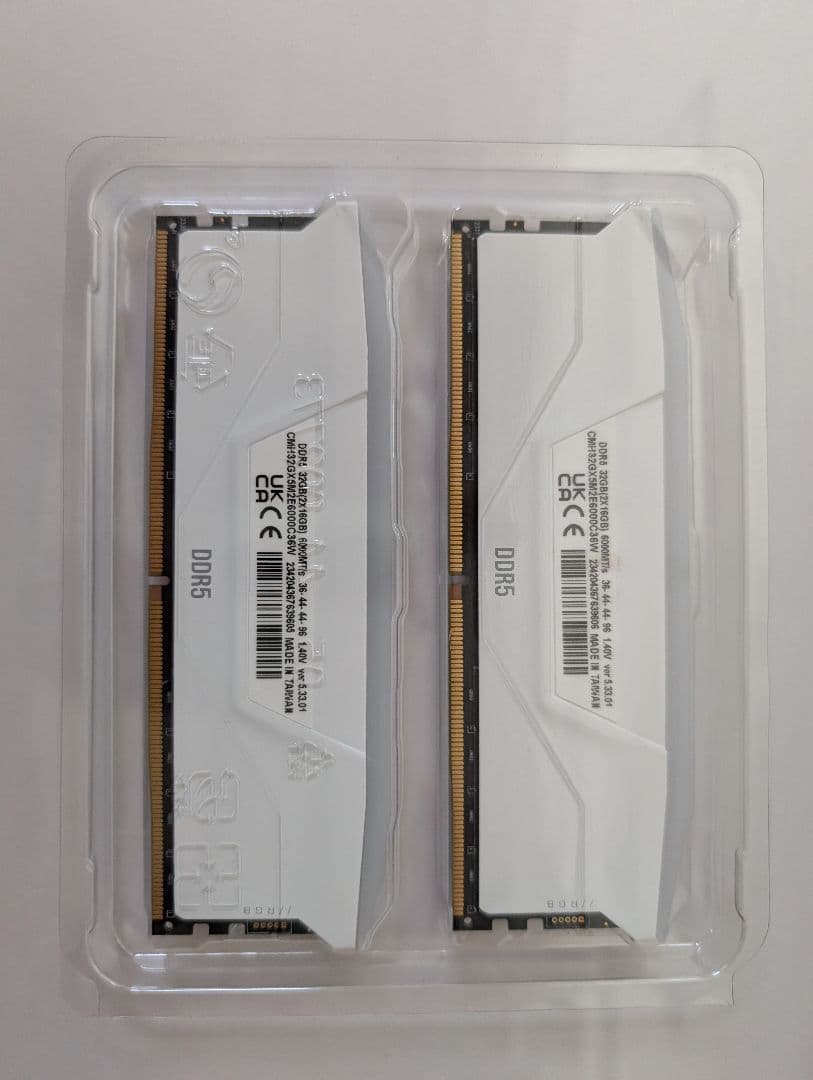 メモリー CORSAIR VENGEANCE RGB DDR5 32GB