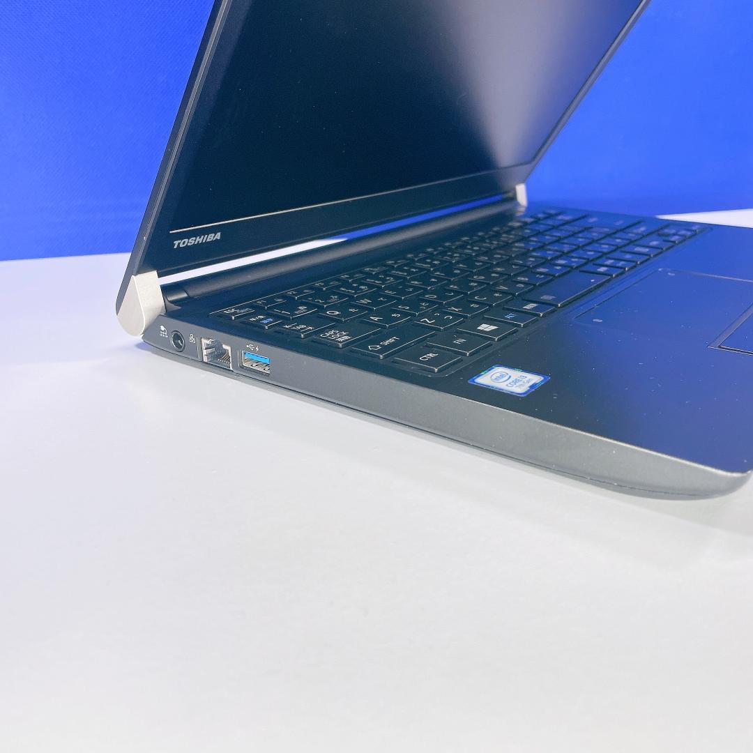 すぐ使える！小型軽量✨Windows11✨快適SSD✨東芝カメラ付ノートパソコン