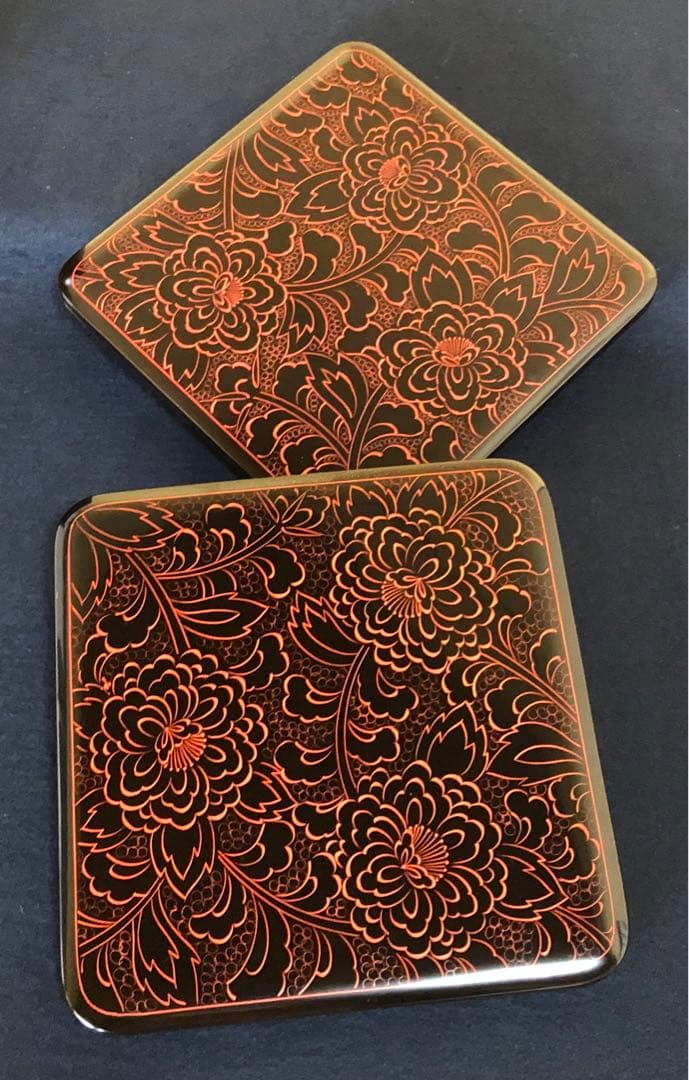 《レ》輪島塗 牡丹彫 四段重 替蓋付 木製漆器 木箱　251119え4