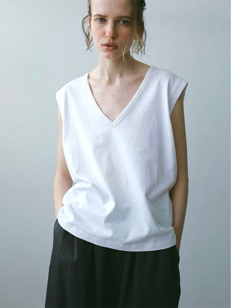 定価以下ETRE TOKYO 新作 完売 ヘンプコットンスリーブレスプルオーバー