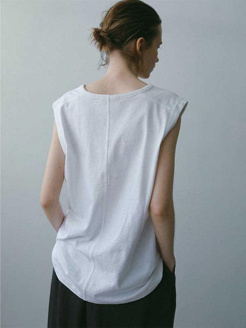 定価以下ETRE TOKYO 新作 完売 ヘンプコットンスリーブレスプルオーバー