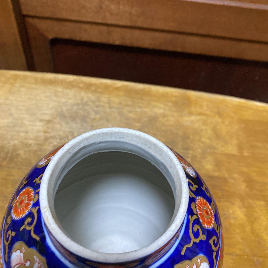 里帰り伊万里鎮香壷