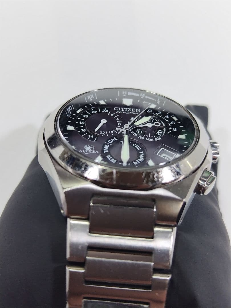 シチズン　アテッサ　エコドライブ　充電池新品　軽量チタン製 電波時計