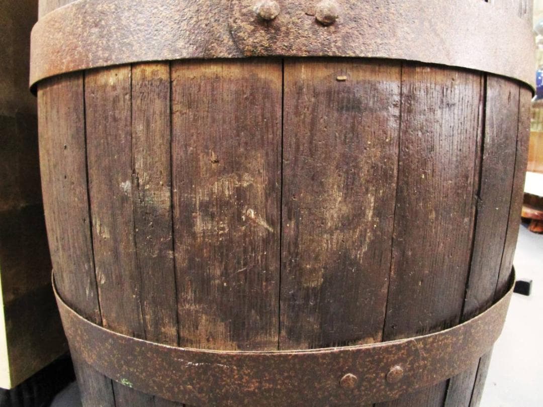 y0205-1 サントリー山崎工場 ウイスキー樽　1953年 　高さ87cm