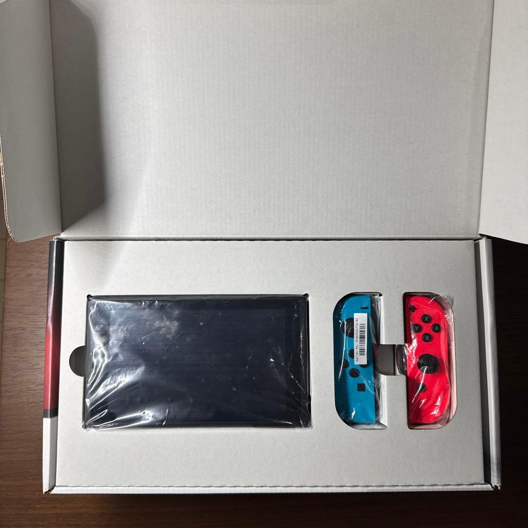 Nintendo Switch 本体 青/赤　ニンテンドースイッチ＋収納ケース