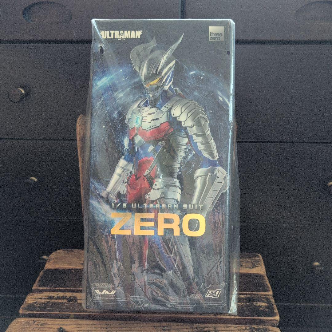 特撮 threezeroULTRAMAN SUIT ZERO