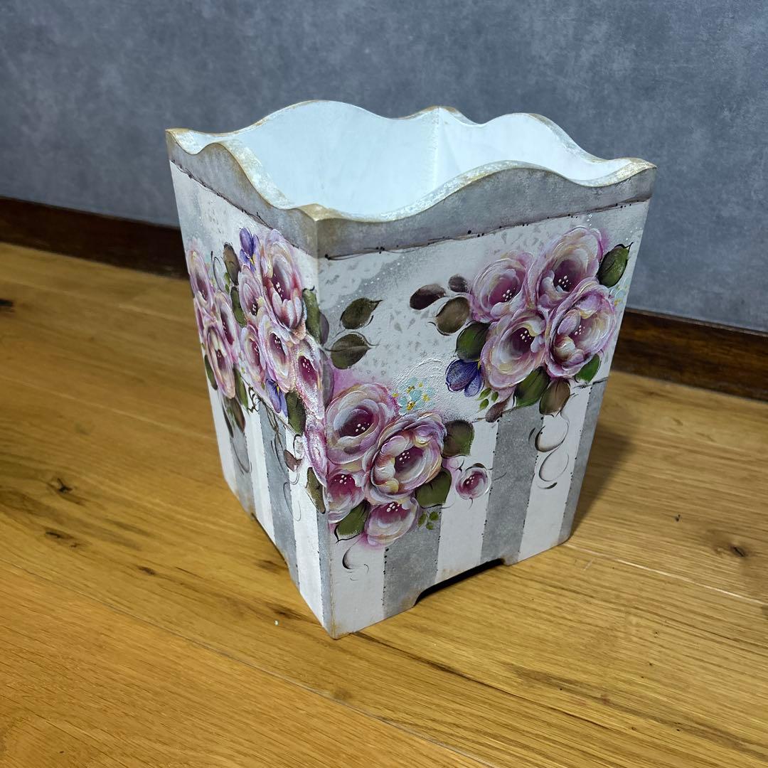 ボックス、トートバッグ。ばら園です。