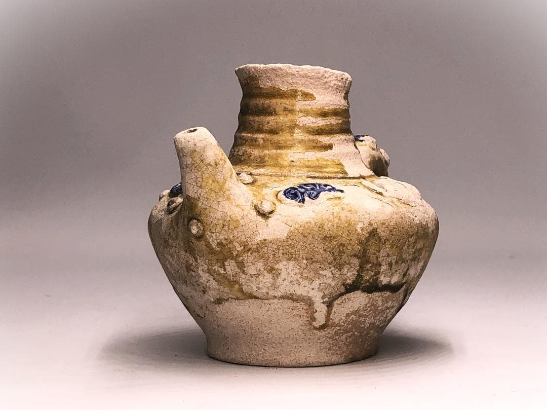 【 ペルシャ三彩ポット 】　パルメット文　９世紀　オリエント水注