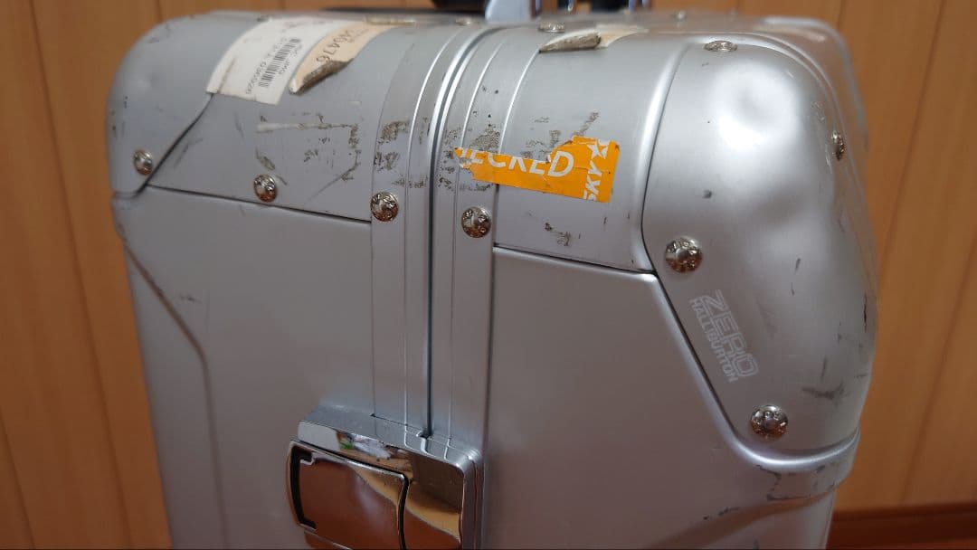 ゼロハリバートン　ZR Series 68L キャリー