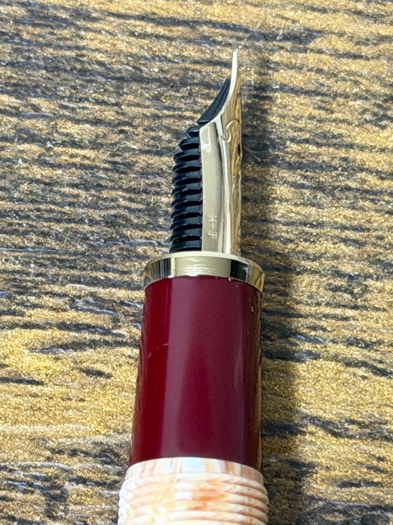 新品未使用　旧ニブ　マツヤ万年筆病院オリジナル　セーラー　万年筆　JIS 細字