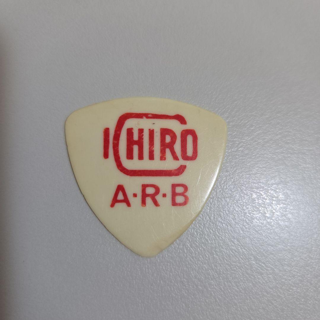 ICHIRO A.R.B. ピック 三角形 クリーム色