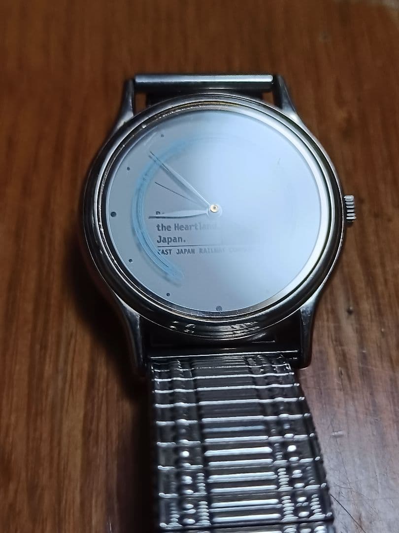 東日本旅客鉄道株式会社（JR東日本）が発行した、E400系の記念時計