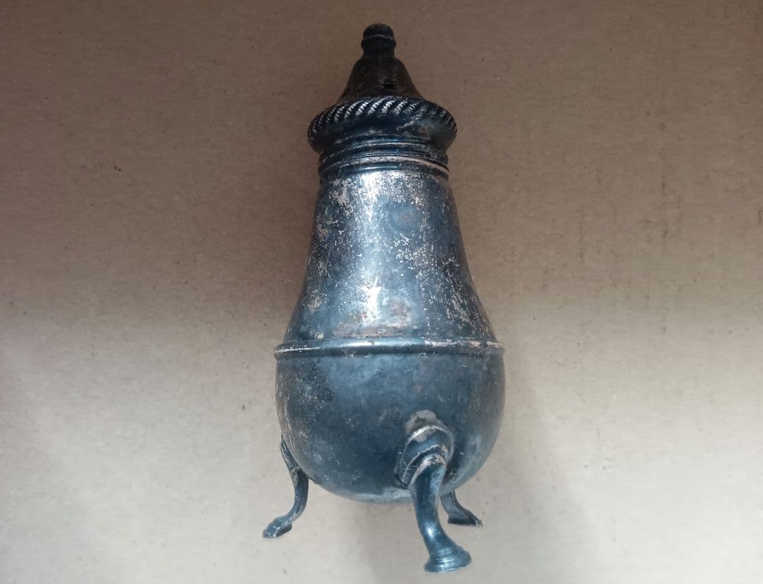 純銀 塩/コショウ入れ ① ソルト/ペッパー入れ 刻印 猫足 アンティーク 容器