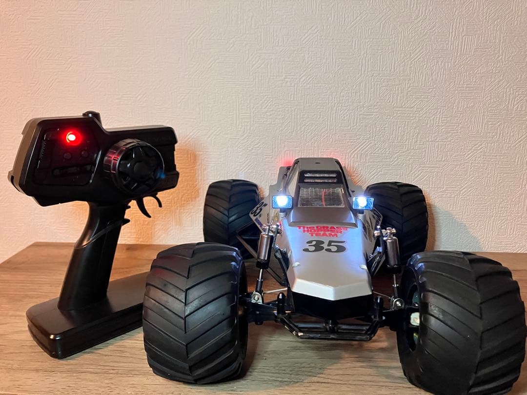 タミヤ　グラスホッパー　ブラシレス ビックタイヤVer ラジコン タミヤ RC