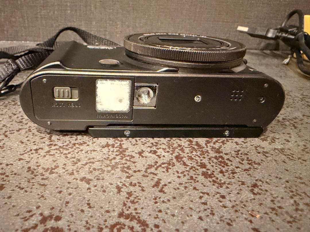 CASIO EXILIM EX-ZR3000 ブラック　自撮り・Wi-Fi