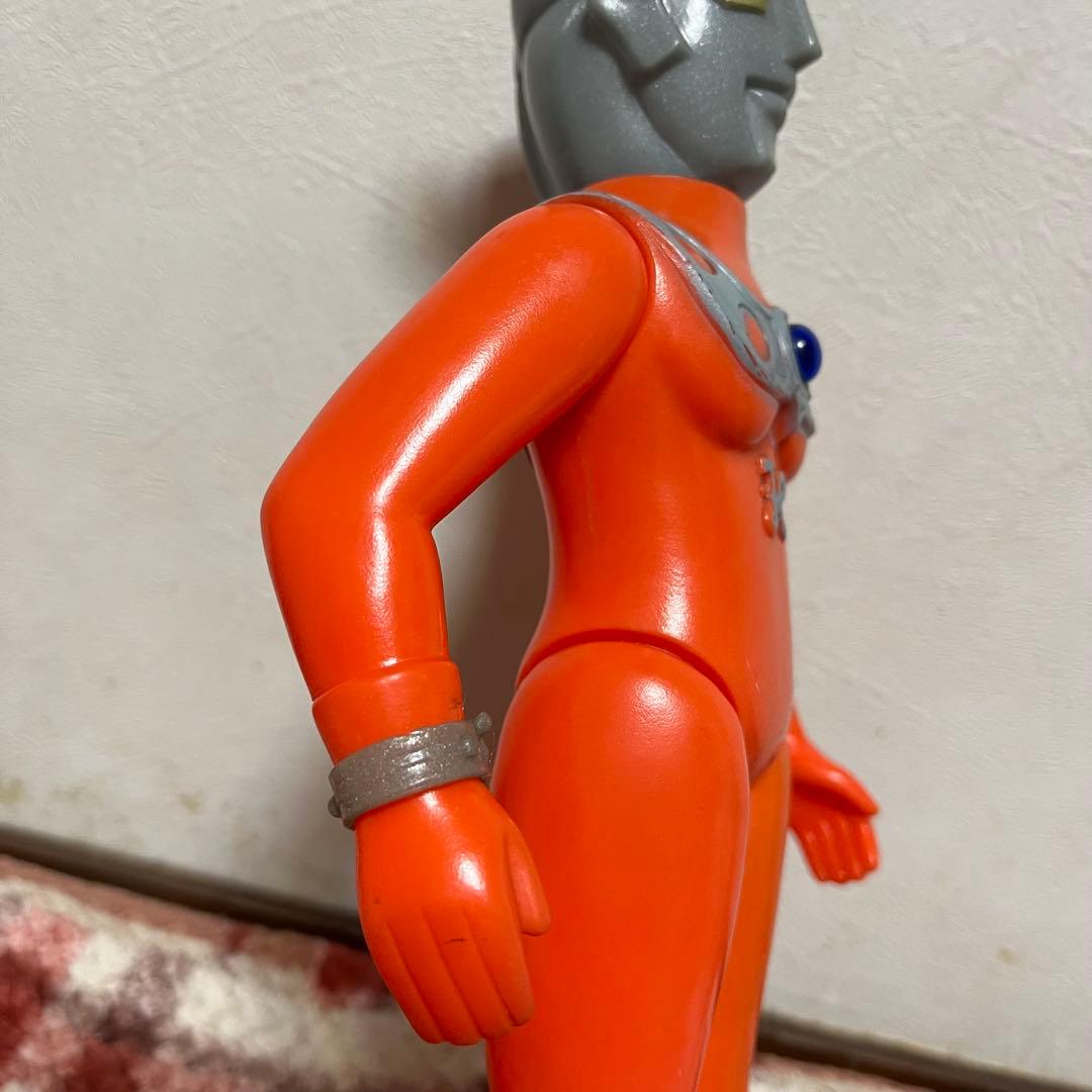ウルトラマンレオ　円谷プロ　タカトク　ソフビ