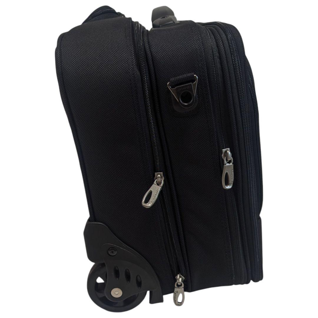 美品 Pathfinder キャリーバック ブラック パスファインダー