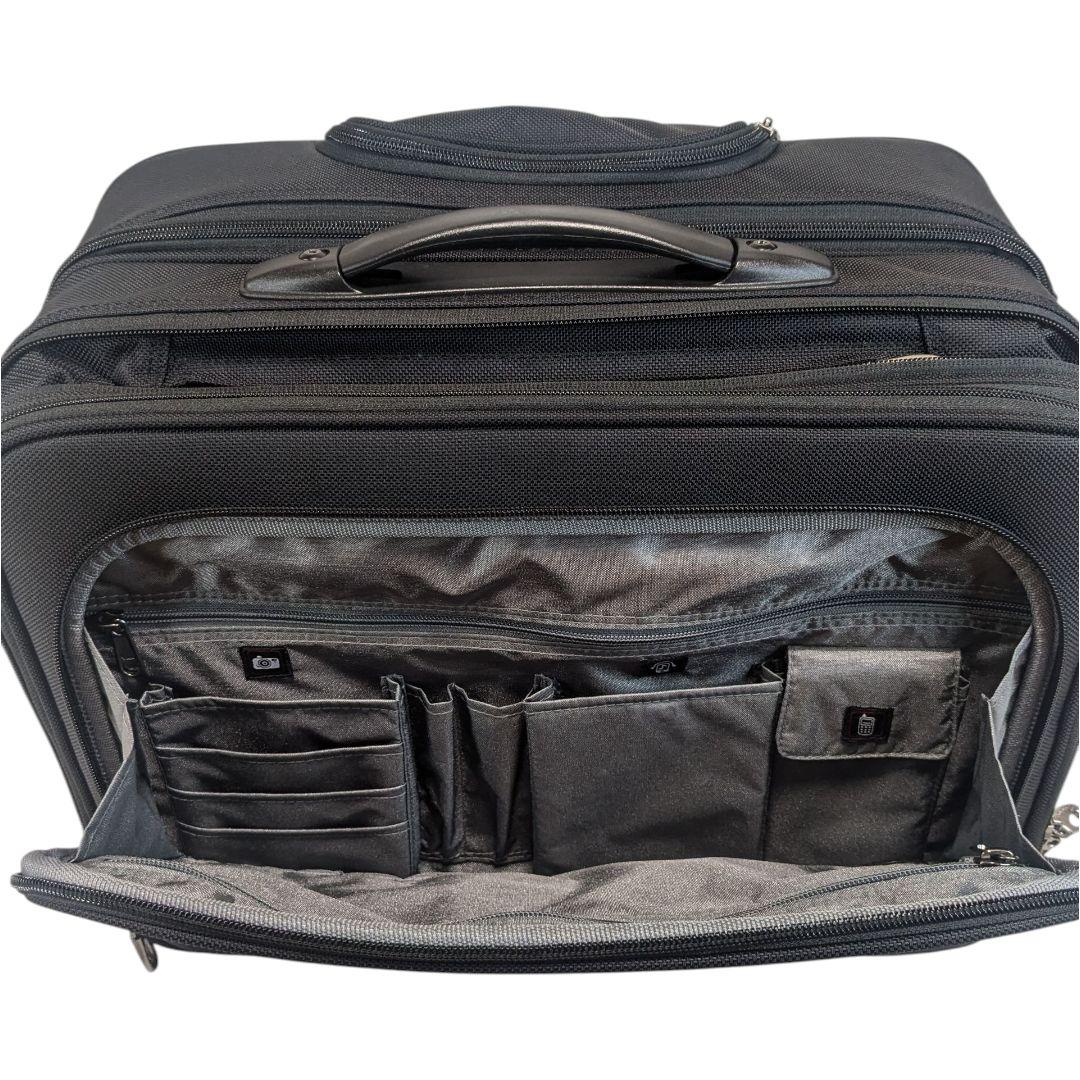 美品 Pathfinder キャリーバック ブラック パスファインダー