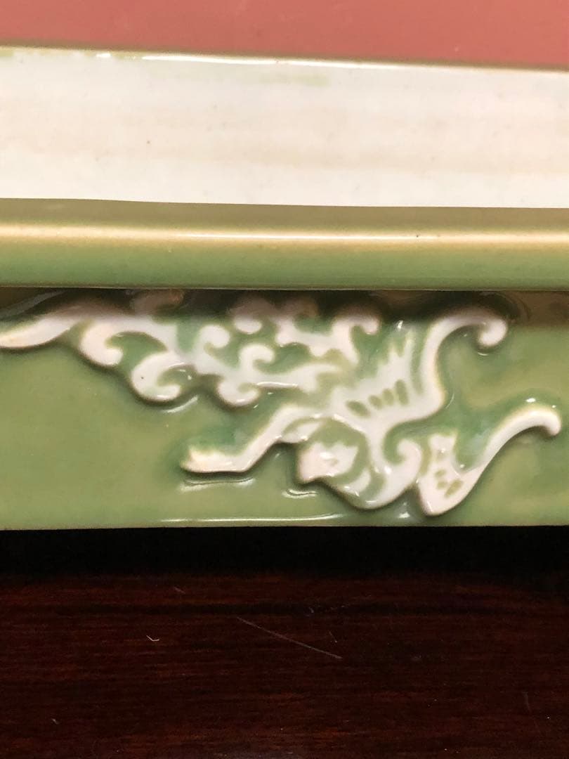 蔵にあった大型の青磁桐鳳凰文水盤