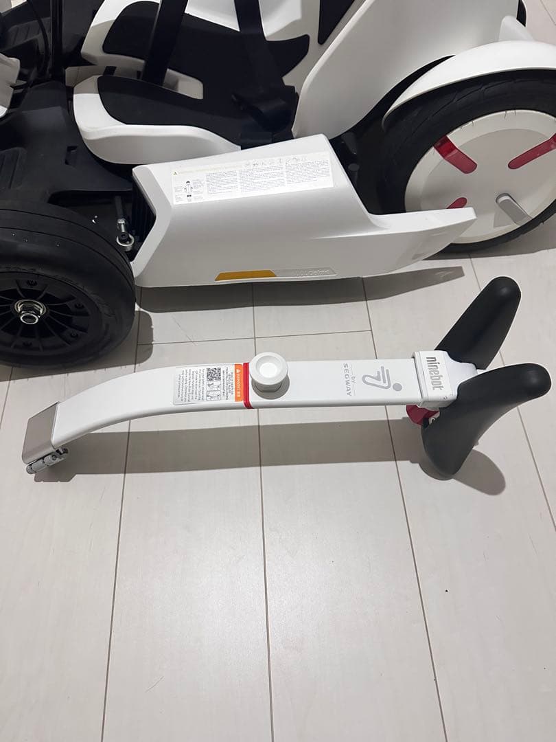 ninebot 電動ゴーカート 、セグウェイ、コンパクト ホワイト、