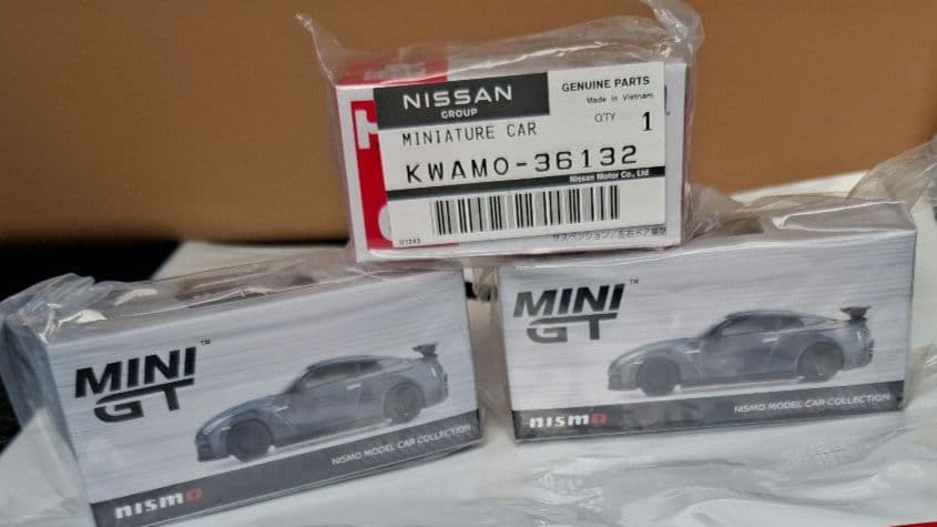 MINI GT 日産 R35 GTR nismo 2025 限定 2台セット