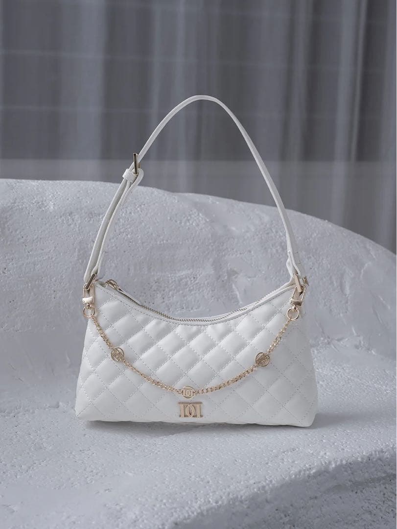 Darich ダーリッチ キルティングチェーンハンドミニバッグ