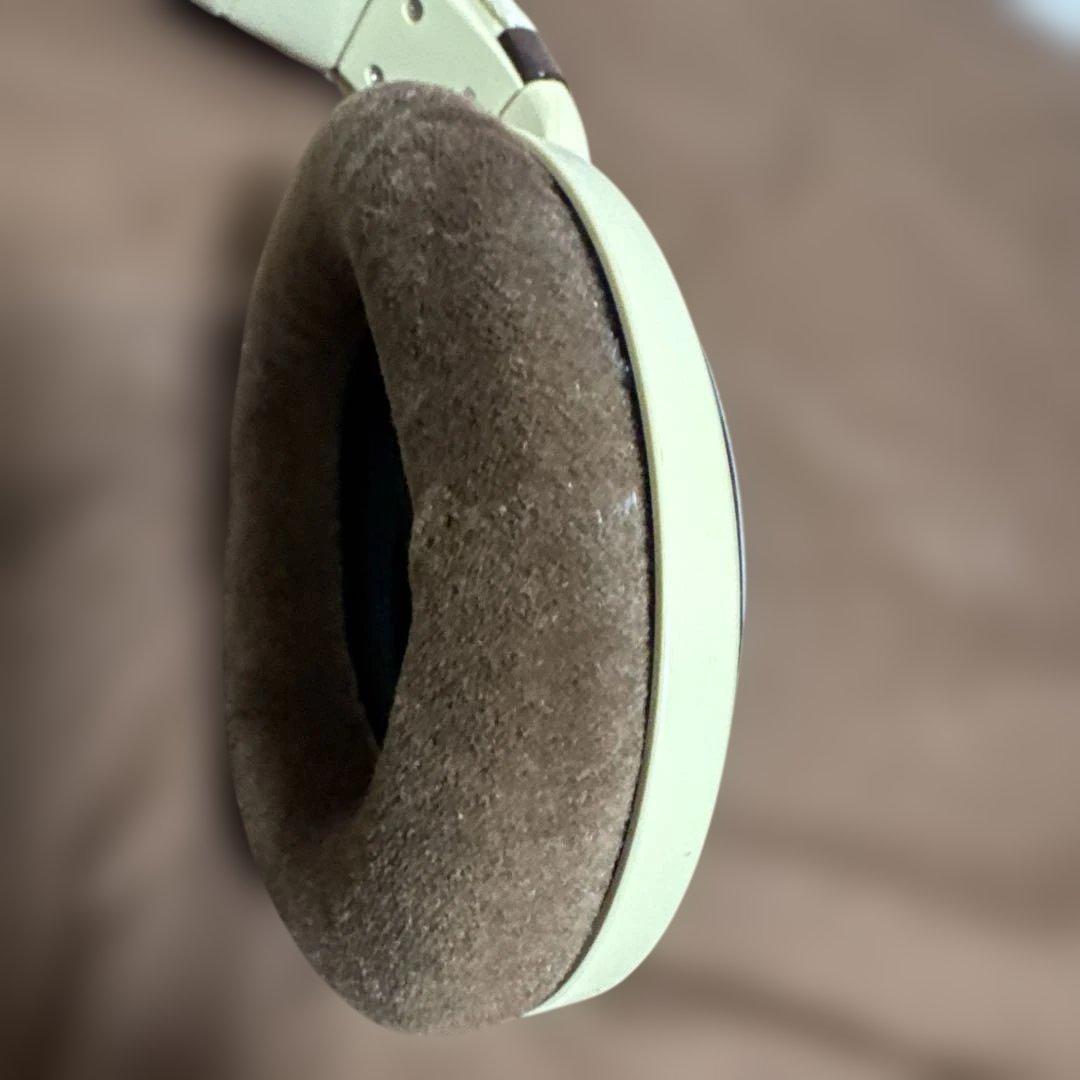 ヘッドホン HD598