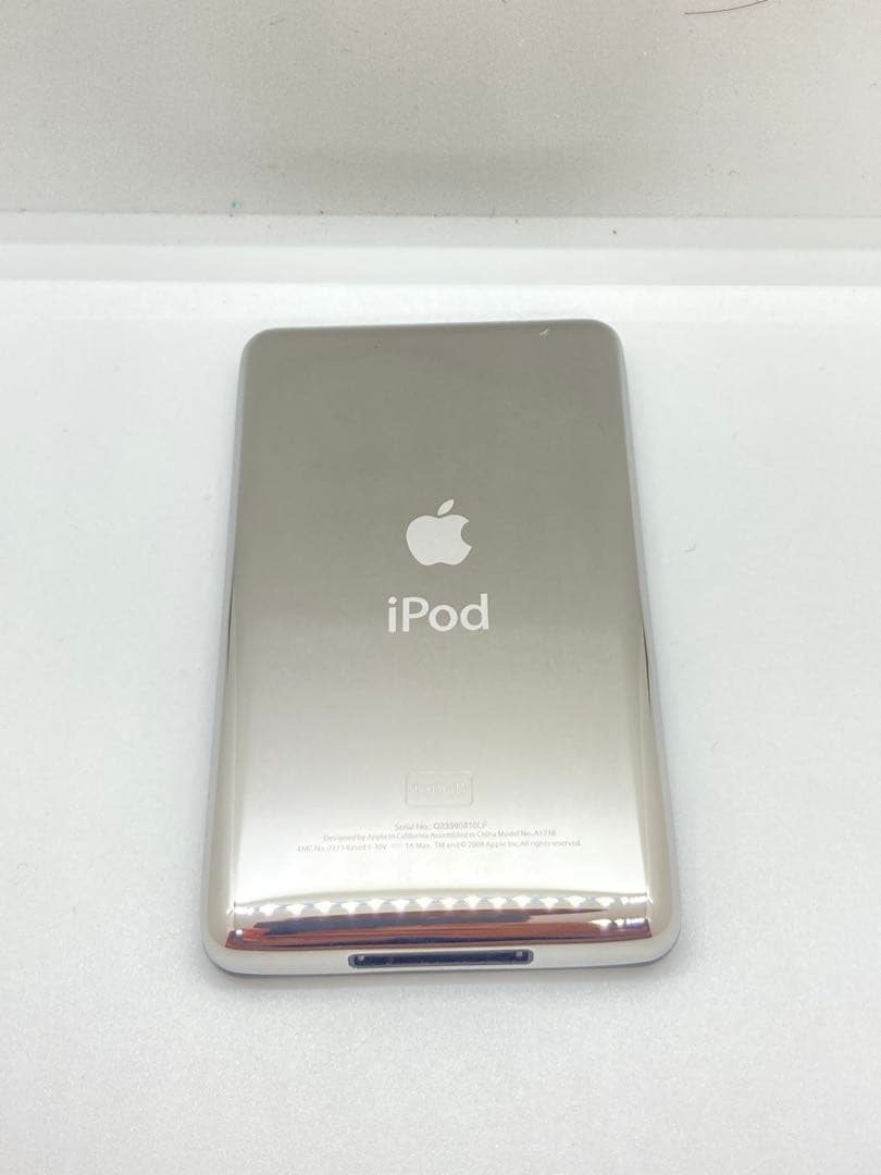 綺麗なiPod classic 第6世代 160GB 銀　シルバー