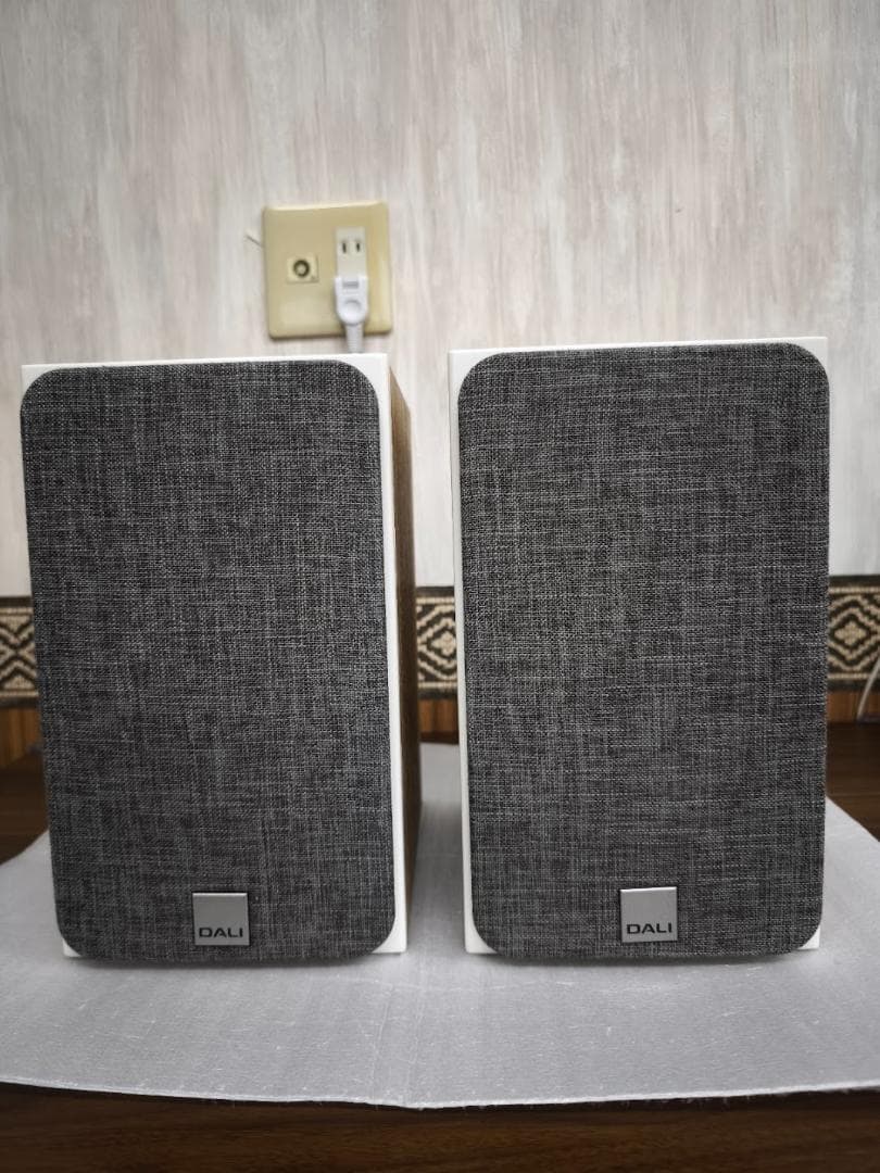 美品！DALI OBERON1（LO/ライトオーク）