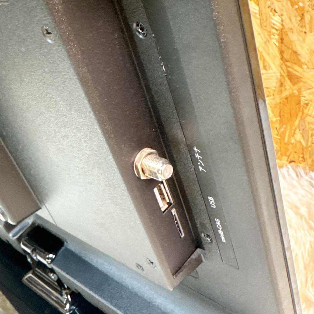 Revolution 2017年製 19型DVD内蔵テレビ ZM-DV19TV