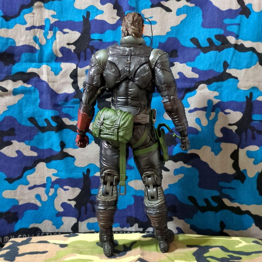 プレイアーツ改 メタルギアソリッド５ ヴェノムスネーク(中古品•ブリスター破損)