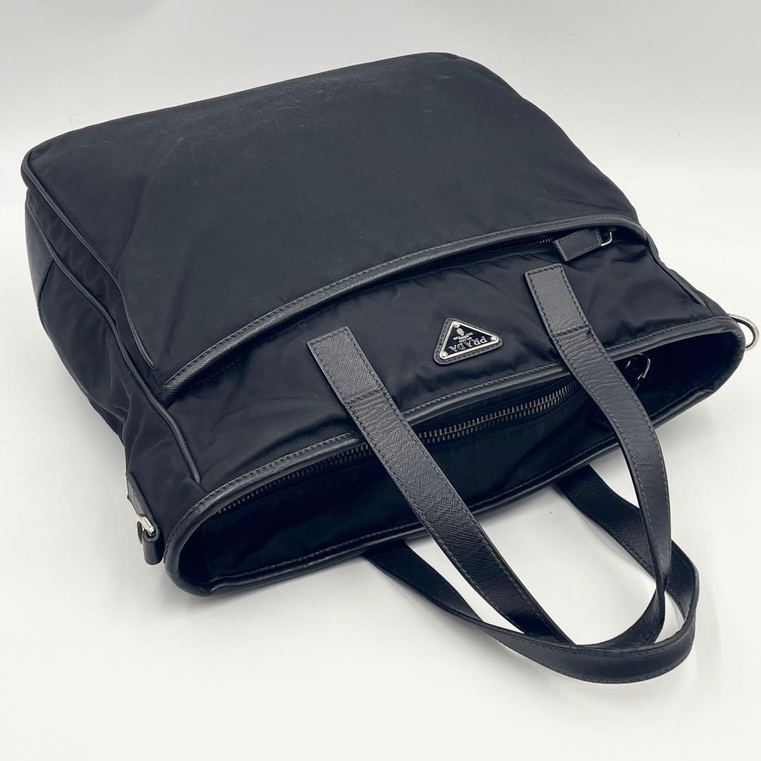 PRADAトートバッグ 2way ビジネス テスートサフィアーノ 三角ロゴ　黒
