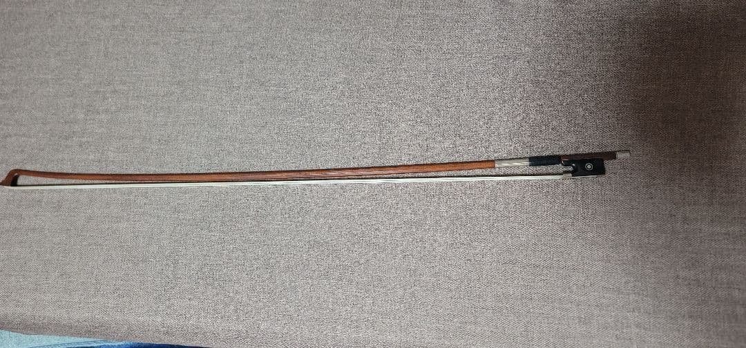 Otto Durrschmidt バイオリン弓 4/4　角弓