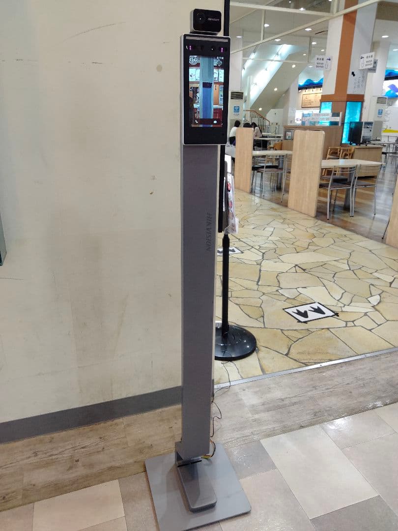 AI顔認証機能タブレット型　サーマルカメラ