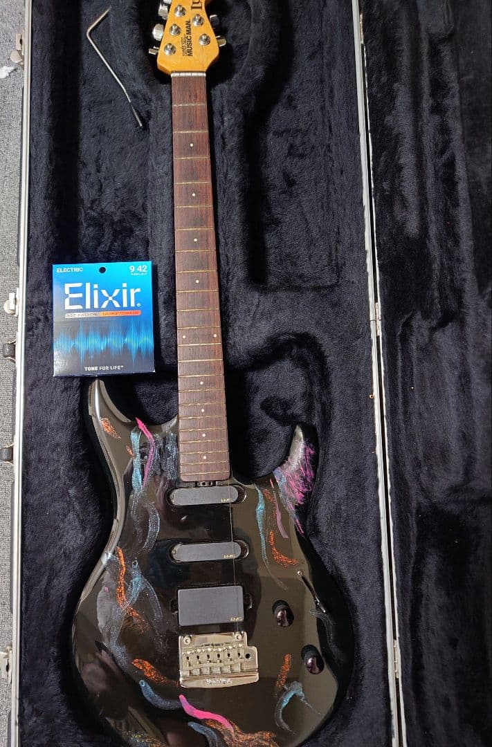 【激レア❗️】Music Man Luke エレキギター カスタム塗装