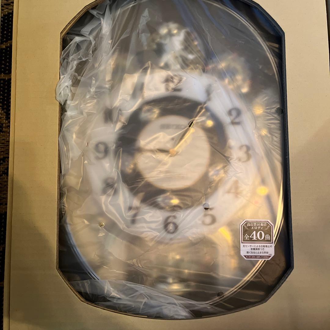 新品未使用　SEIKO 掛け時計　ＲＥ578B 箱付き