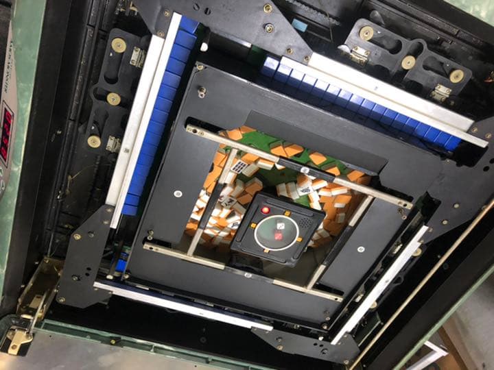 アモスモンスター　全自動雀卓