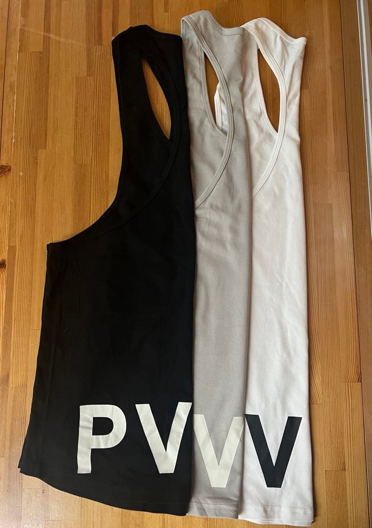 PVOT タンクトップ　3枚セット