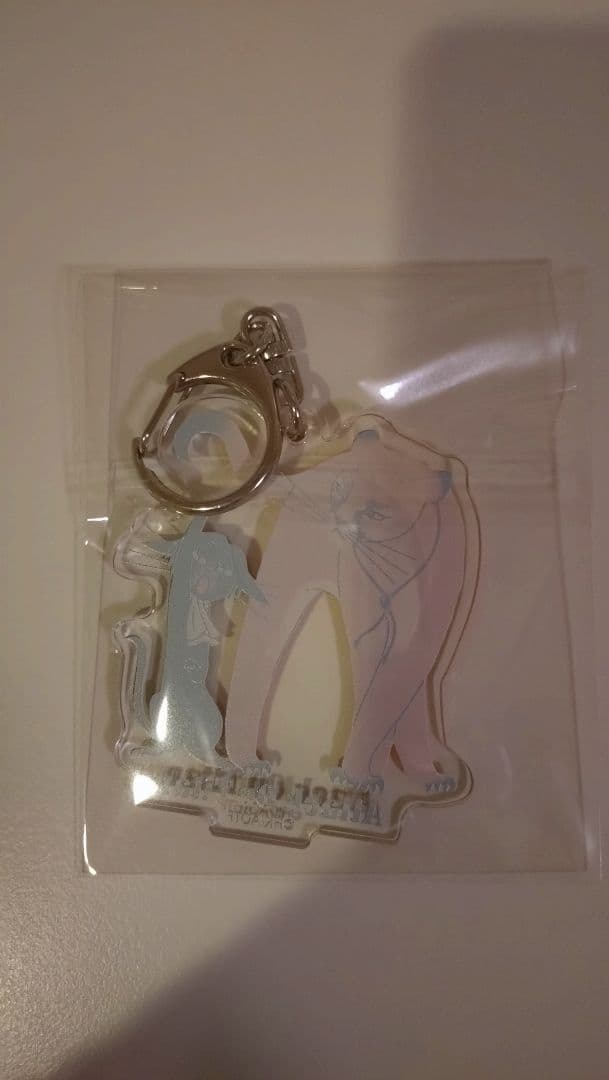 【進撃の巨人】黒ねこ意匠　アクリルキーホルダー②