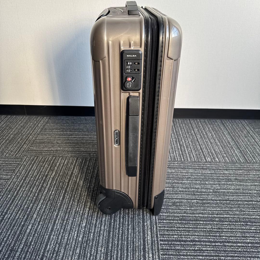 リモワ　スーツケース　32リットル