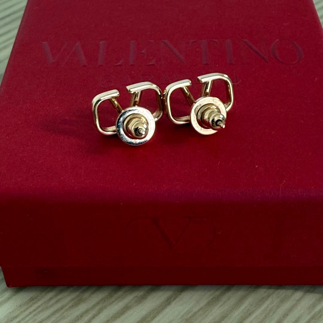 最終値下げ❗️超美品❗️ヴァレンティノ Vロゴ シグネチャー メタル ピアス