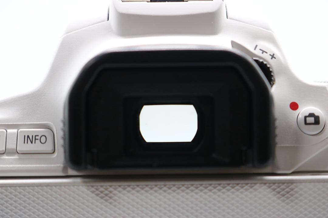 美品 【Canon EOS Kiss X10 ダブルレンズセット】 安心保証あり