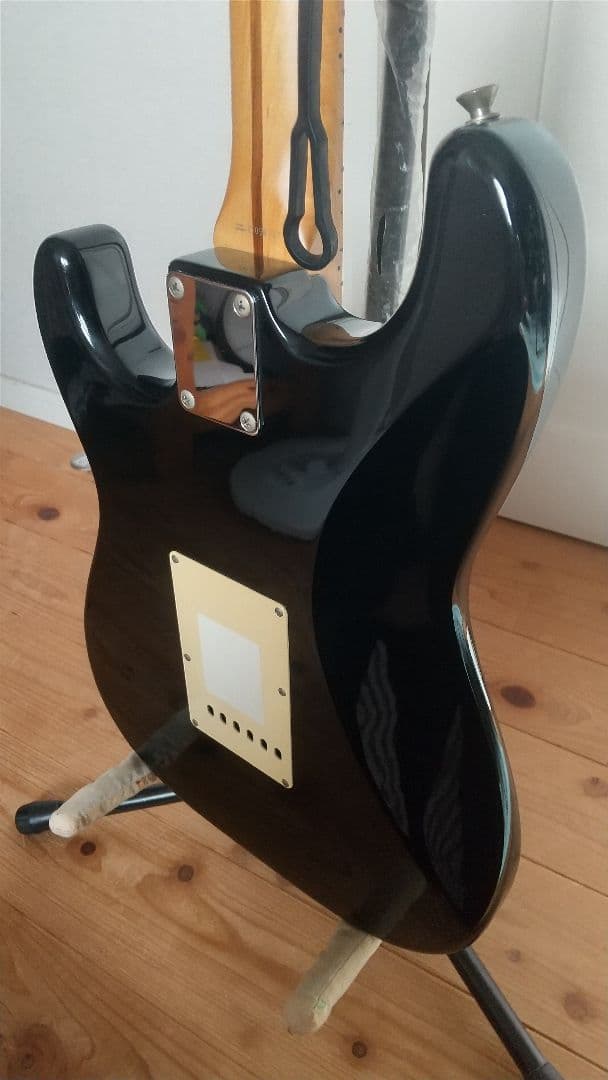 Fender　Japan　Oシリアルストラトキャスター