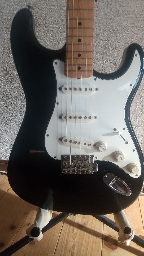 Fender　Japan　Oシリアルストラトキャスター